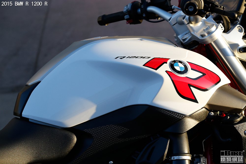 la-nuova-bmw-r-1200-r-p90163325-highres