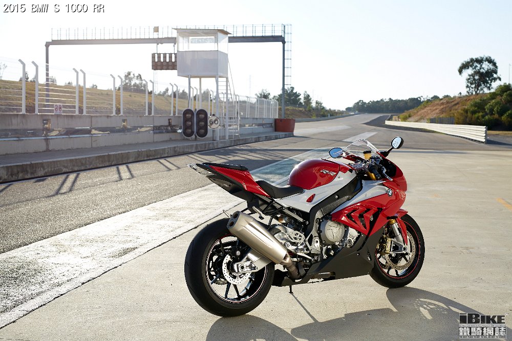 la-nuova-bmw-s-1000-rr-p90161963-highres