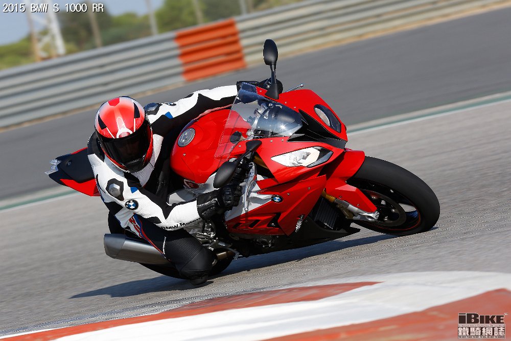 la-nuova-bmw-s-1000-rr-p90162157-highres