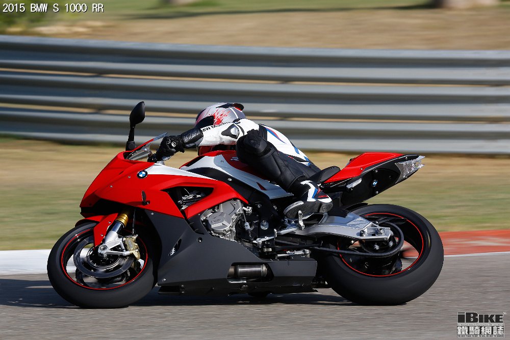 la-nuova-bmw-s-1000-rr-p90162161-highres