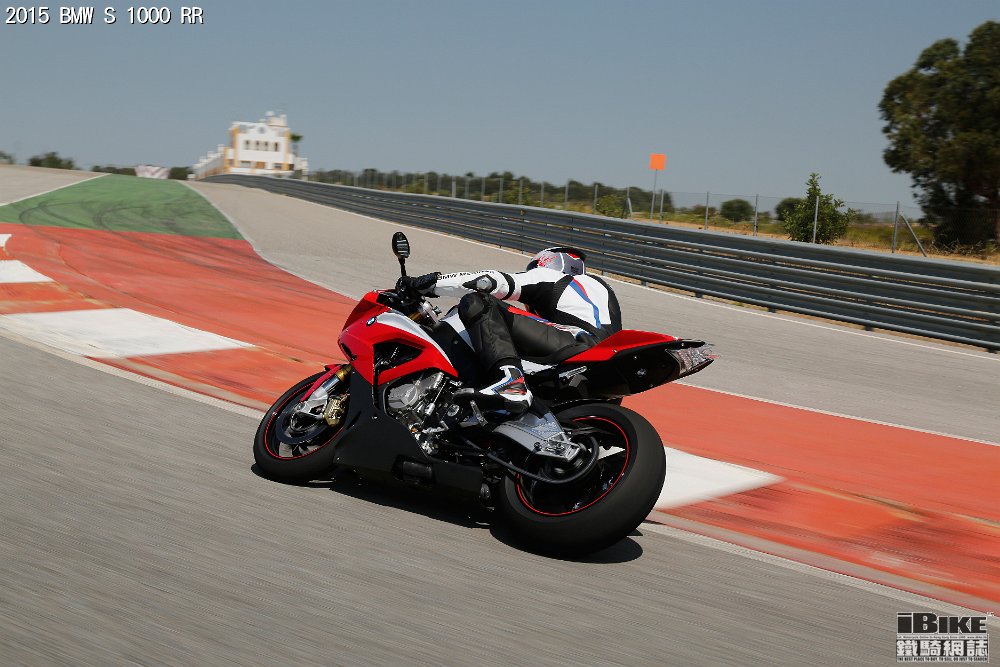 la-nuova-bmw-s-1000-rr-p90162188-highres