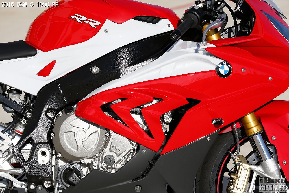 la-nuova-bmw-s-1000-rr-p90161953-highres