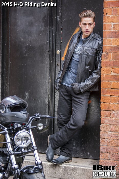 la-nuova-gamma-2015-di-harley-davidson-sempre-piu-ricca-e-completa-fxrg 2404