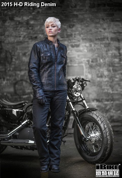 la-nuova-gamma-2015-di-harley-davidson-sempre-piu-ricca-e-completa-fxrg 2408