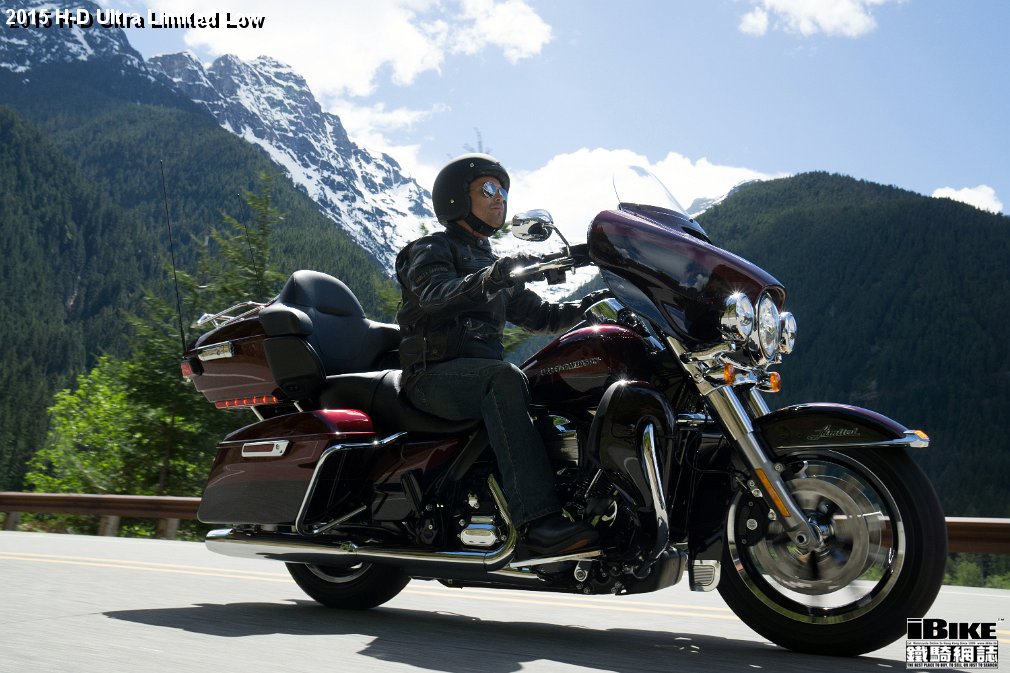 la-nuova-gamma-2015-di-harley-davidson-sempre-piu-ricca-e-completa-2324