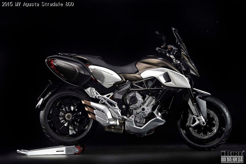 2015-MV-Agusta-Stradale-800-EICMA-01