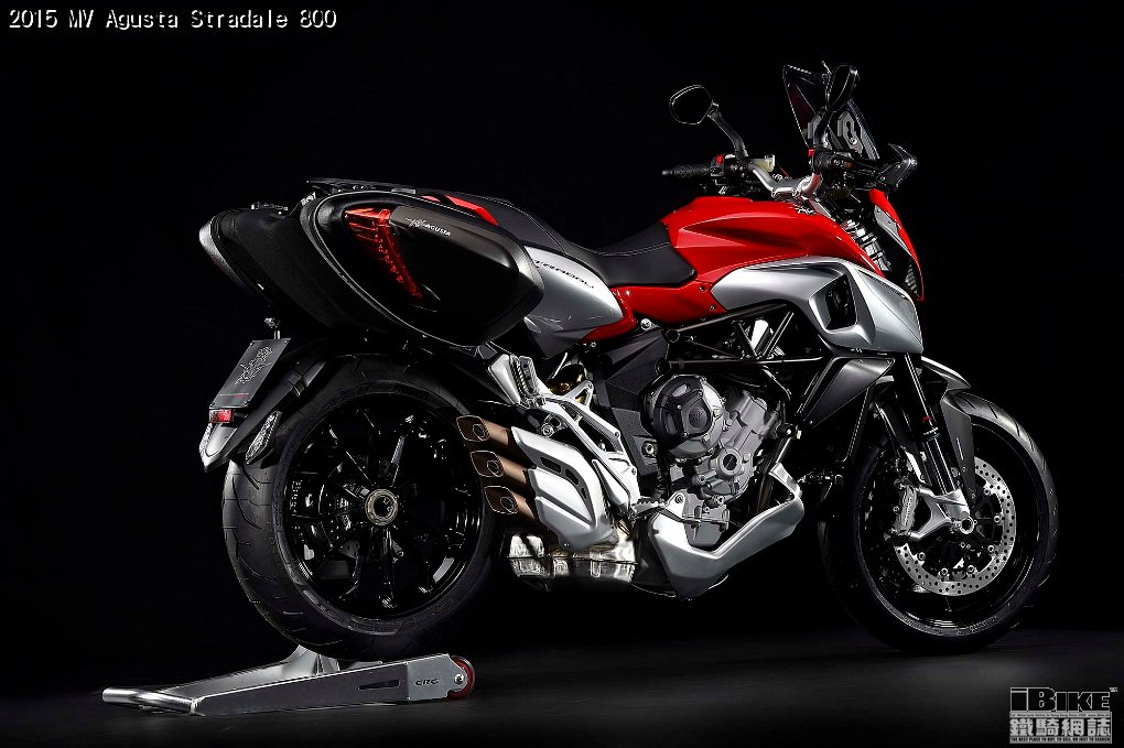 2015-MV-Agusta-Stradale-800-EICMA-12