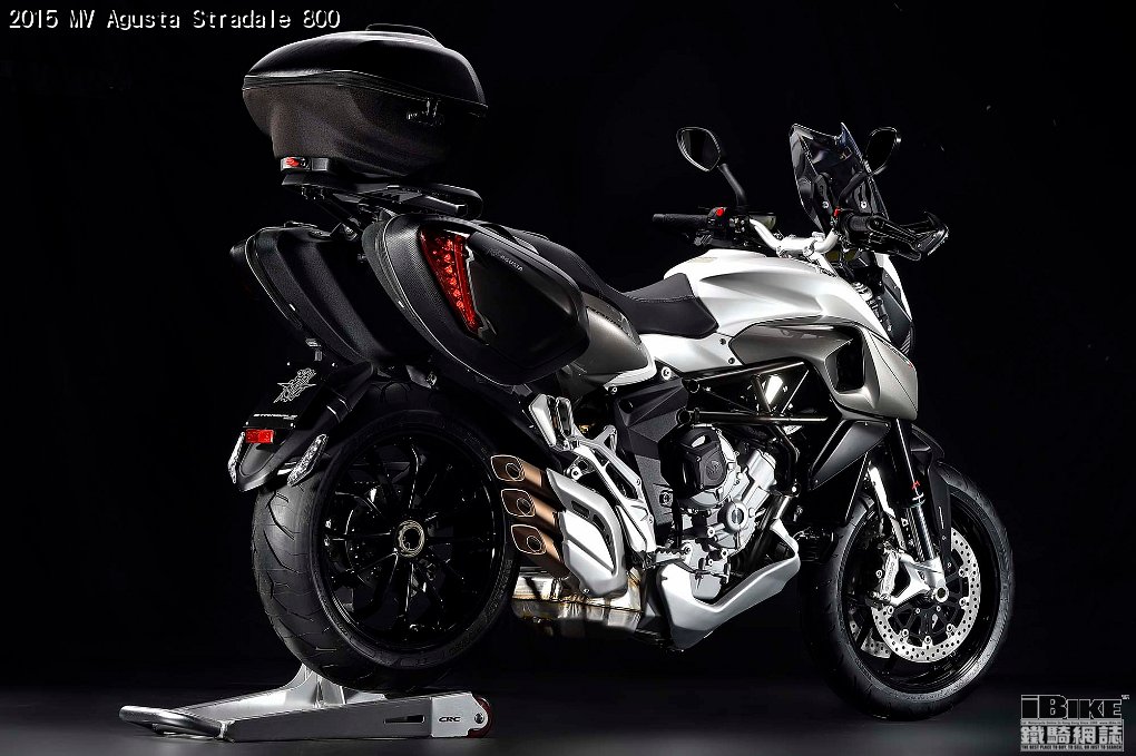 2015-MV-Agusta-Stradale-800-EICMA-18