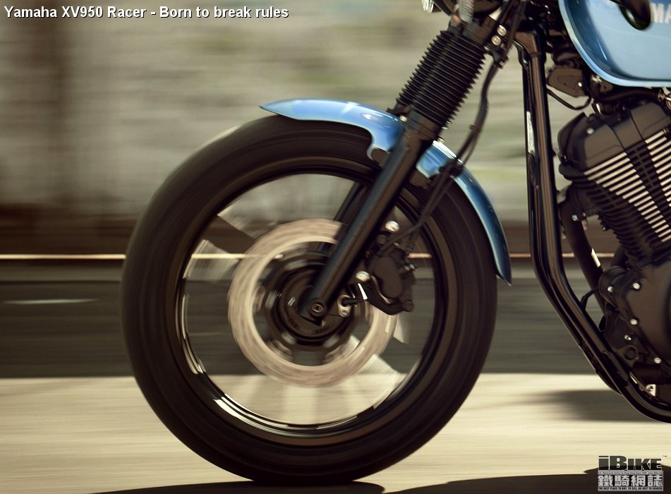 XV950CR EU PBMJ ACT 00