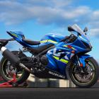 suzuki-gsx-r1000-concept-gsx-r1000 concept action 2-1