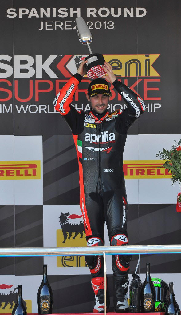 1.ApriliaRacing_Laverty_podium