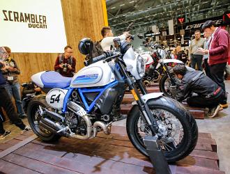 intermot 18 005 039  Pressekonferenz Ducati, SCRAMBLER DUCATI, Caf? Racer, Halle 8